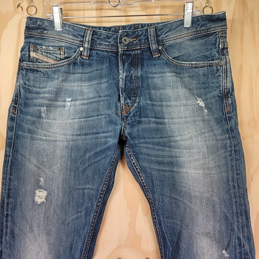 Diesel Viker Jeans Mens 35x34 Blue Distressed Straight Leg Button Fly